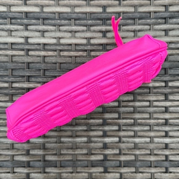 Elizabeth Arden Hot Pink Ruched Cosmetic Case - Picture 5 of 16